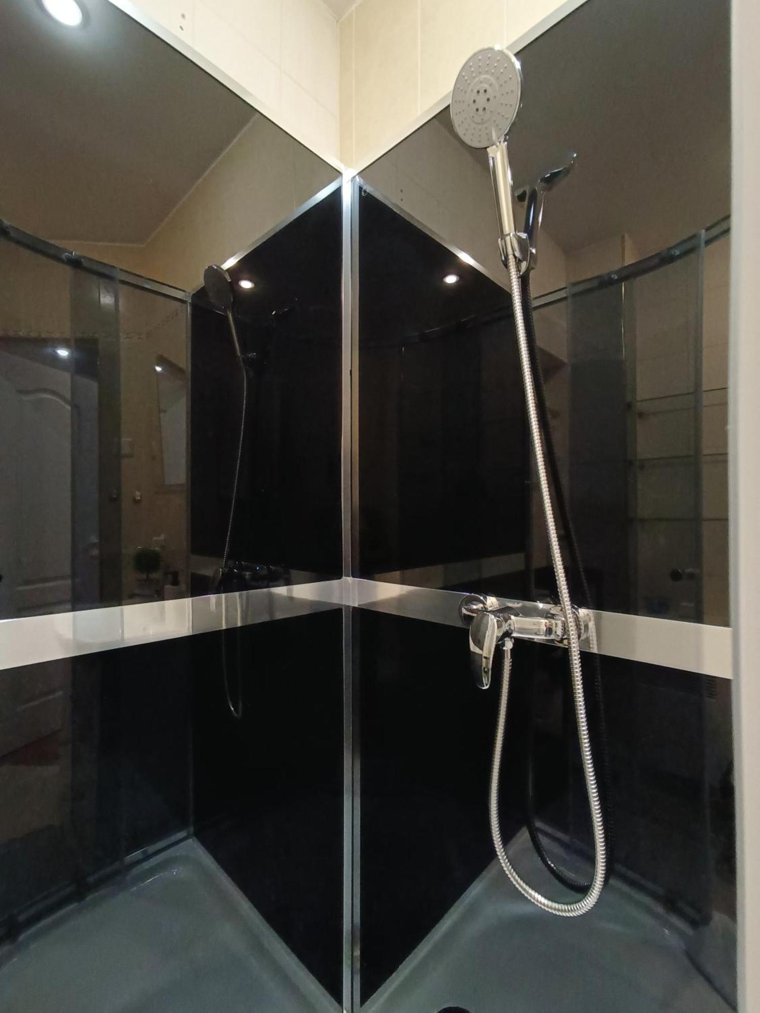 Two Bedroom Apartment In Old Town, Up To 6 Guests Riga Bagian luar foto