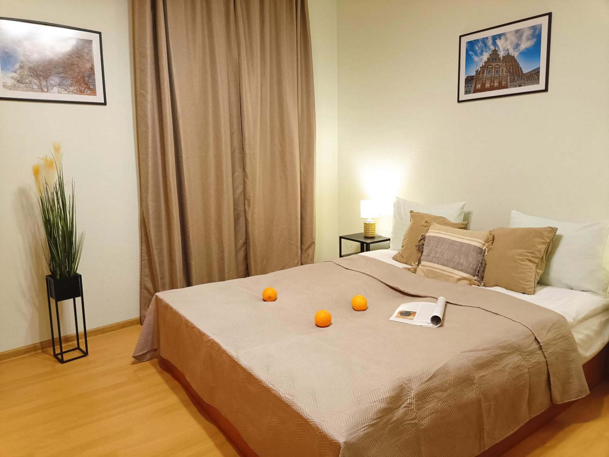 Two Bedroom Apartment In Old Town, Up To 6 Guests Riga Bagian luar foto