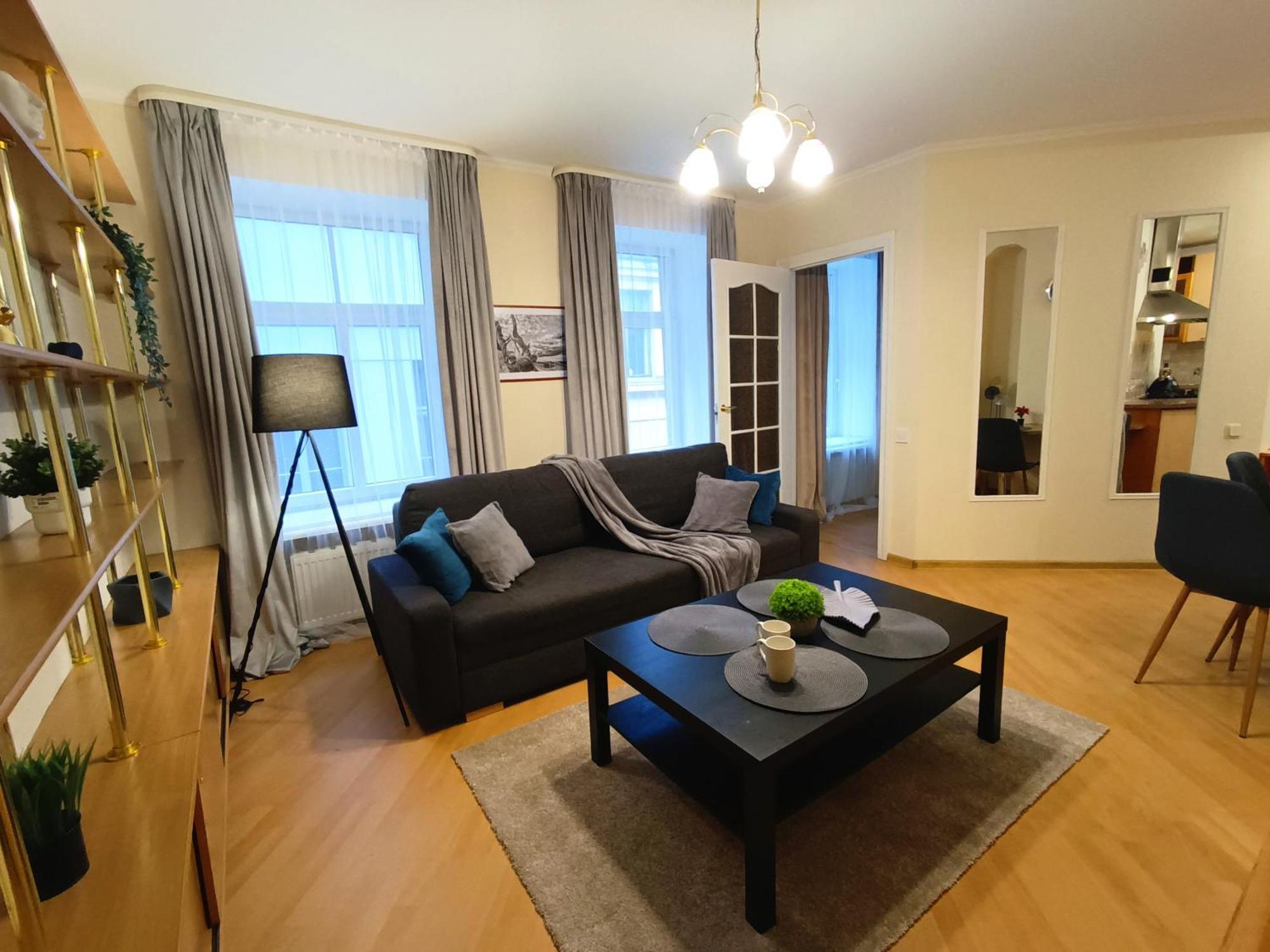 Two Bedroom Apartment In Old Town, Up To 6 Guests Riga Bagian luar foto